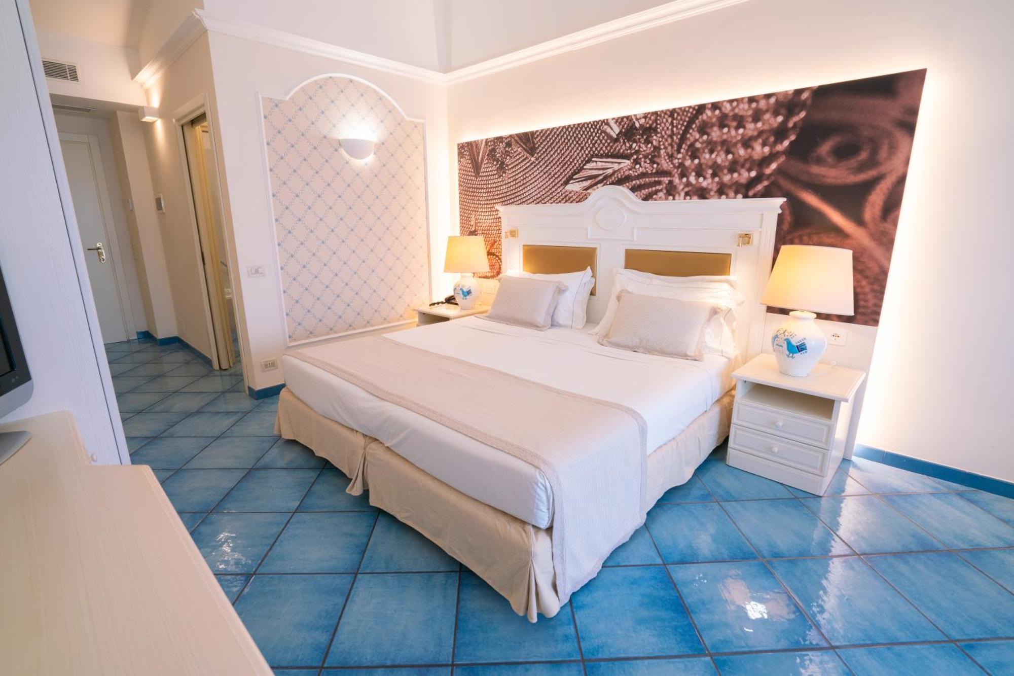Hotel Santa Gilla 4*