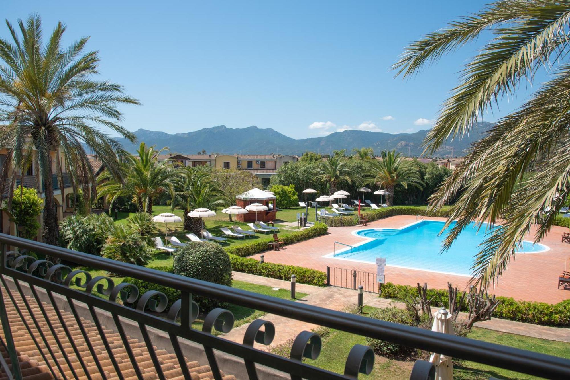 Hotel Santa Gilla 4*